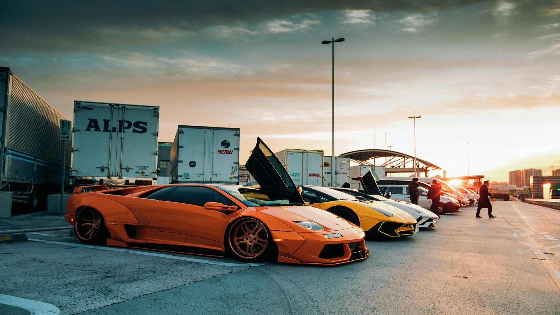 开云真人体育娱乐-全国多地推行“足球场地自行冠名”，推动足球场馆社会化运营，足球比赛场馆